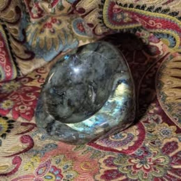 Labradorite Bowl - Picture 2 of 4